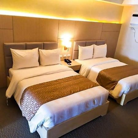 Sotogrande Neopolitan Hotel Quezon City Dış mekan fotoğraf