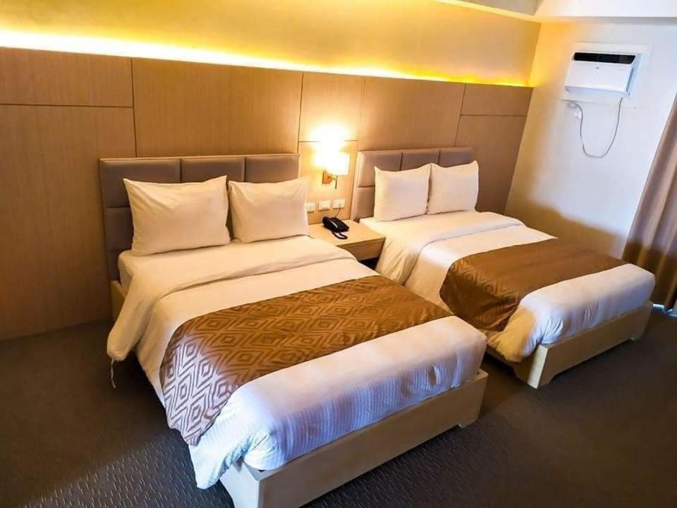 Sotogrande Neopolitan Hotel Quezon City Dış mekan fotoğraf
